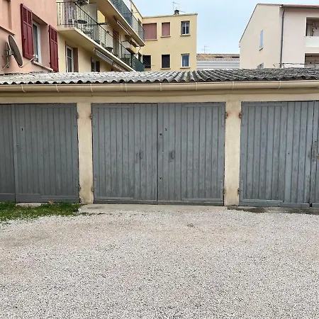 Apartament T3 Centre Vue Garage Conciergerie *